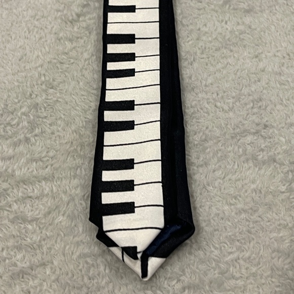 Piano Tie - Skinny Keyboard Tie for Musicians / Costumes - Picture 6 of 8